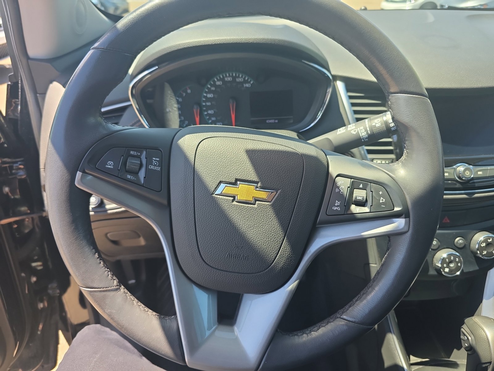 Used 2020 Chevrolet Trax LT w/ Redline Edition image 9