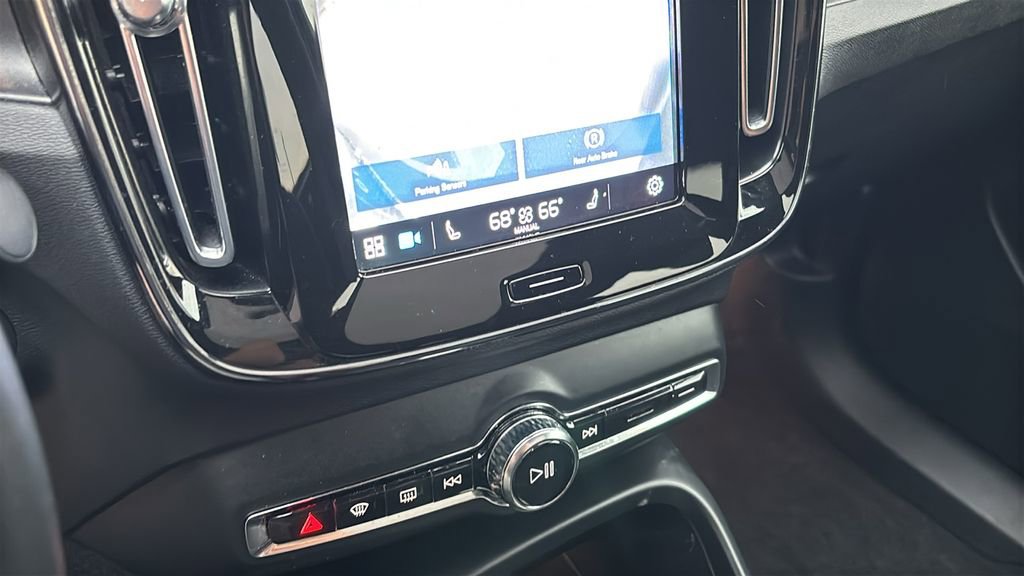 Used 2023 Volvo C40 P8 Recharge Plus AWD/4WD image 19