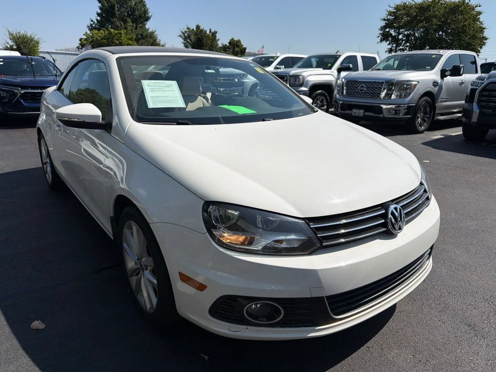 Used 2012 Volkswagen Eos Komfort FWD image 2