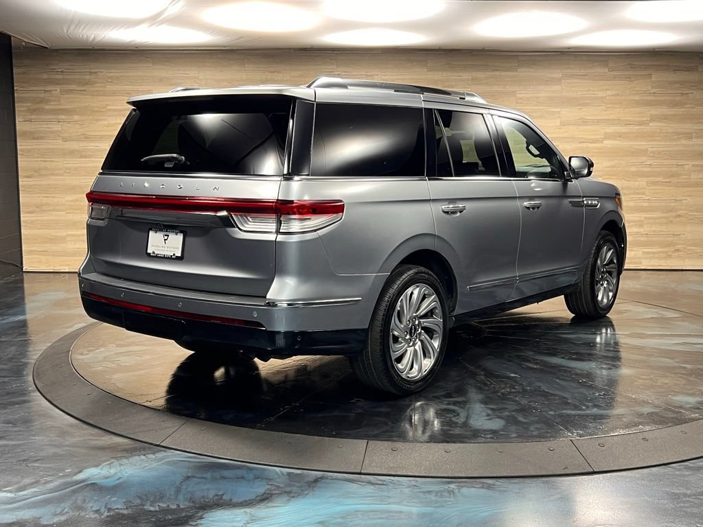 Used 2023 Lincoln Navigator Reserve AWD/4WD image 22