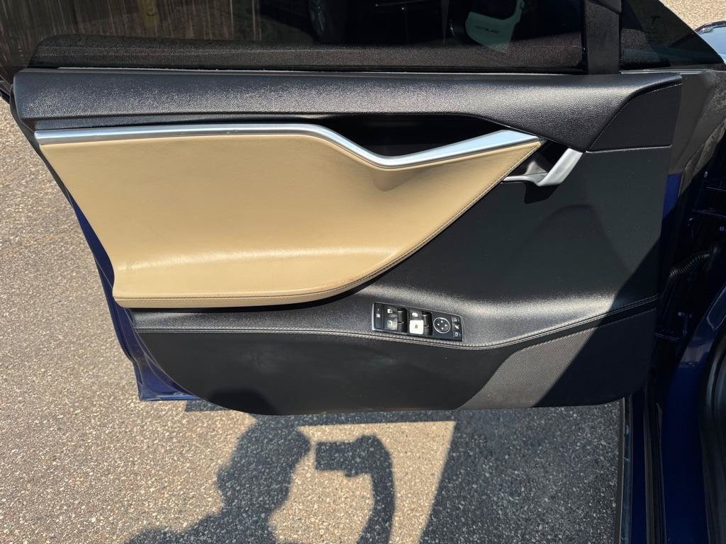 Used 2015 Tesla Model S 85D AWD/4WD image 15