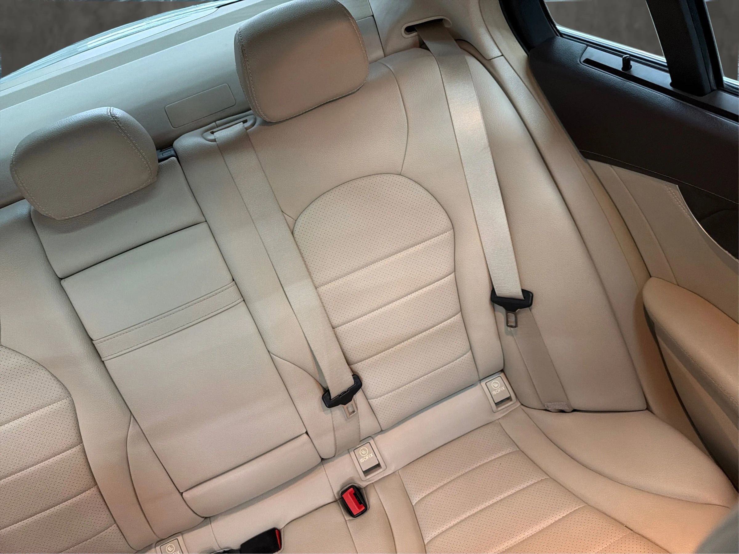 Used 2015 Mercedes-Benz C 300 4MATIC Sedan w/ Multimedia Package image 35