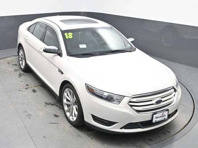 Used 2018 Ford Taurus Limited AWD/4WD image 27