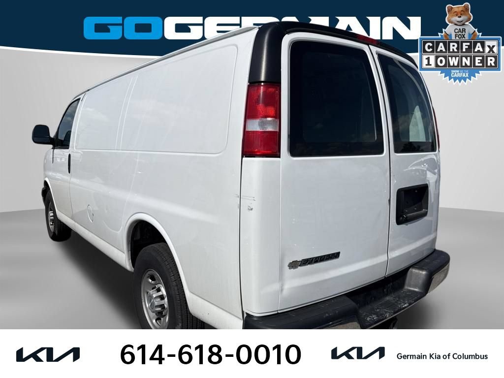 Used 2022 Chevrolet Express 2500 w/ Driver Convenience Package RWD image 2