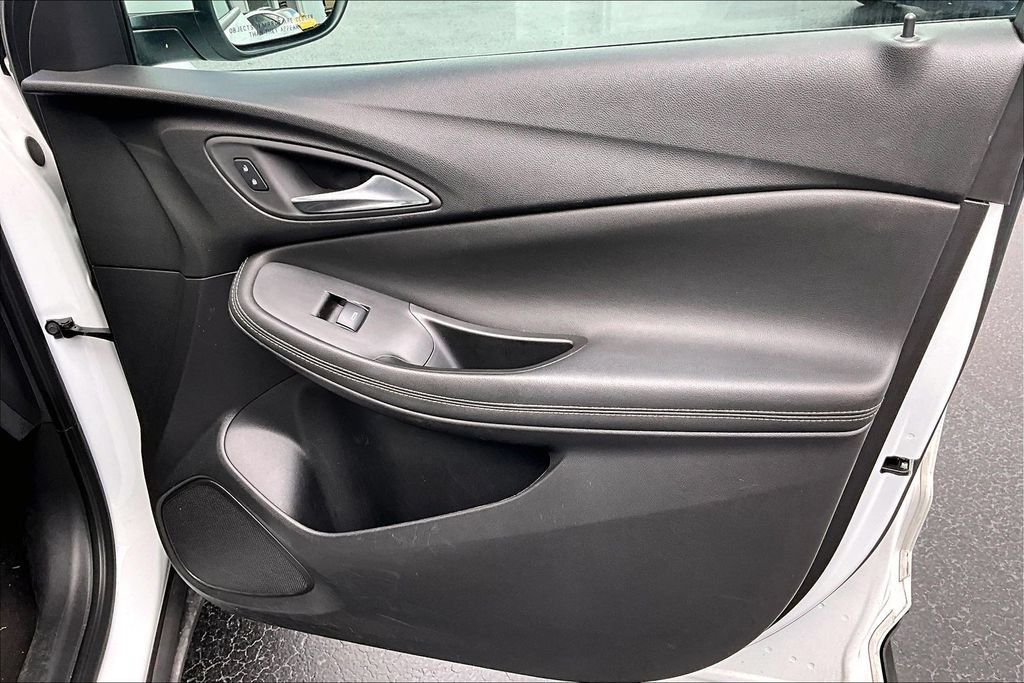 Used 2025 Buick Encore GX Preferred FWD image 29