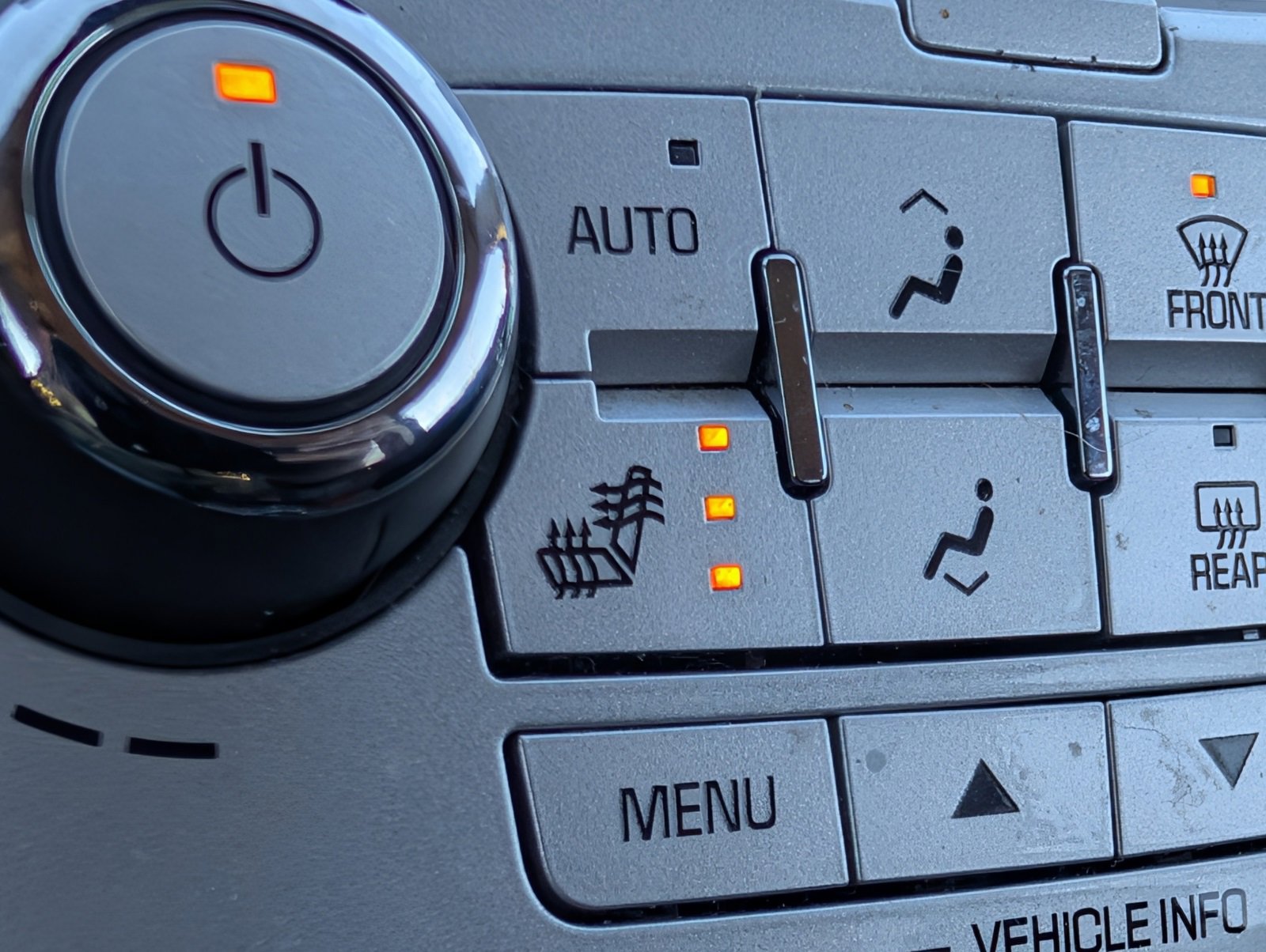 Used 2013 Chevrolet Equinox LT image 12