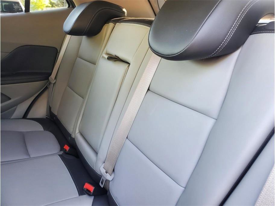 Used 2016 Buick Encore Leather FWD image 27