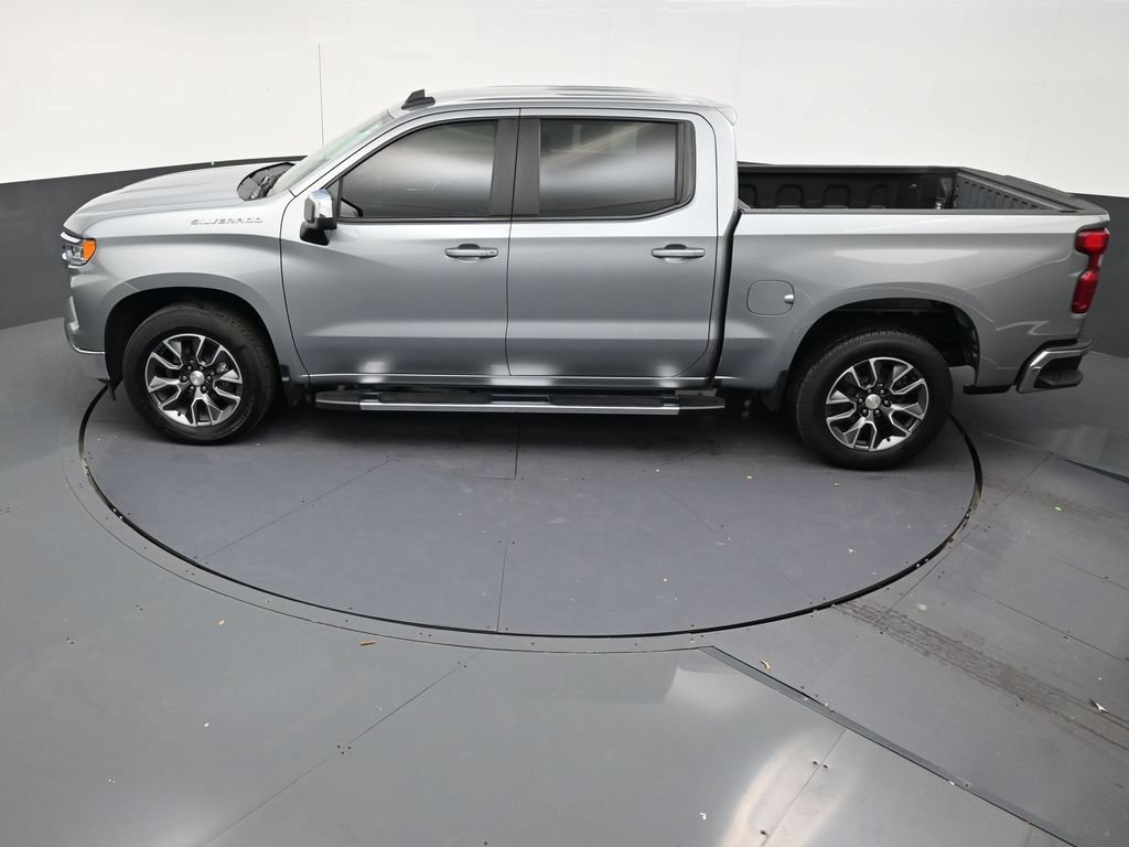 Used 2024 Chevrolet Silverado 1500 LT RWD image 14