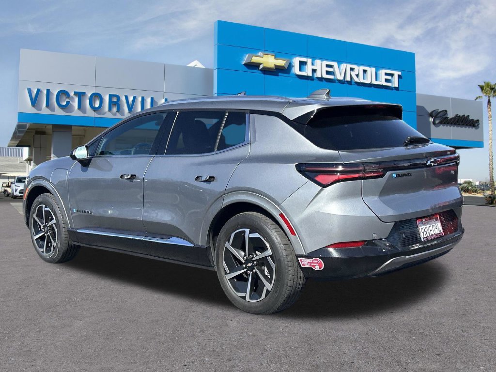 Used 2024 Chevrolet Equinox EV LT w/ LPO, Blackout Package FWD image 11