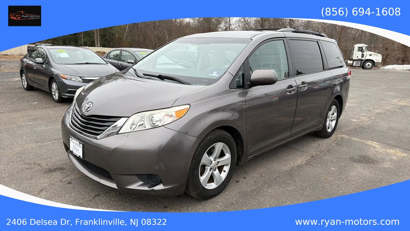 Used 2012 Toyota Sienna LE image 1