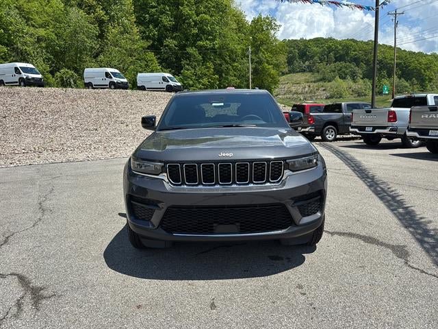 New 2026 Jeep Grand Cherokee Laredo X AWD/4WD image 2