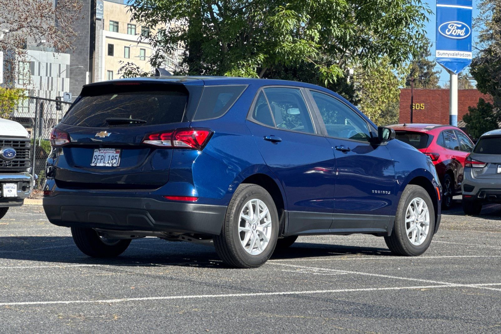 Used 2023 Chevrolet Equinox LS image 4