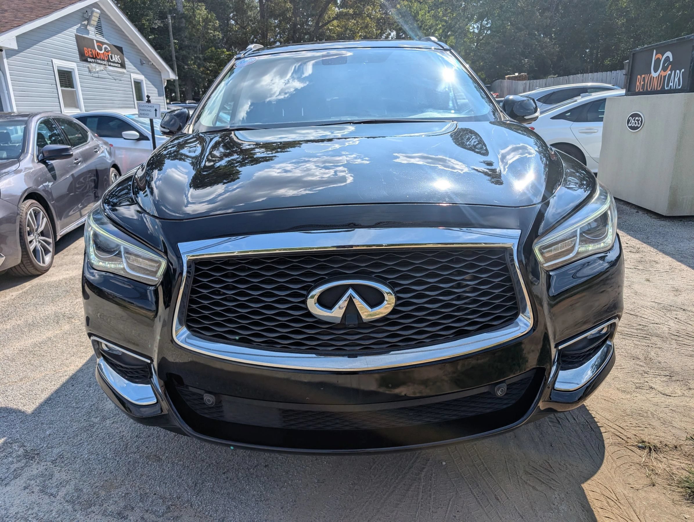 Used 2018 INFINITI QX60 Luxe w/ Premium Plus Package AWD/4WD image 2