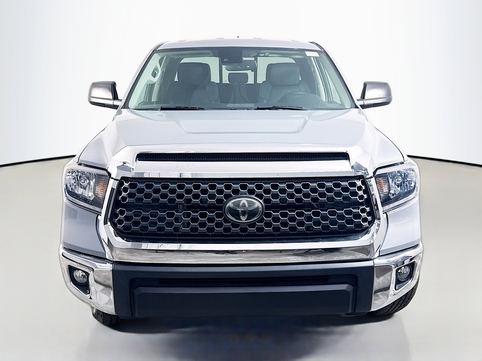 Used 2020 Toyota Tundra SR5 w/ SR5 Upgrade Package image 2