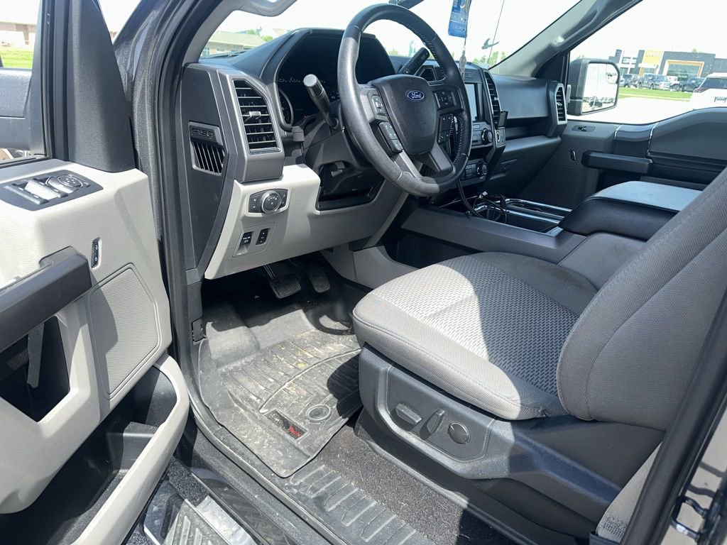 Used 2020 Ford F150 XLT w/ Equipment Group 302A Luxury AWD/4WD image 11