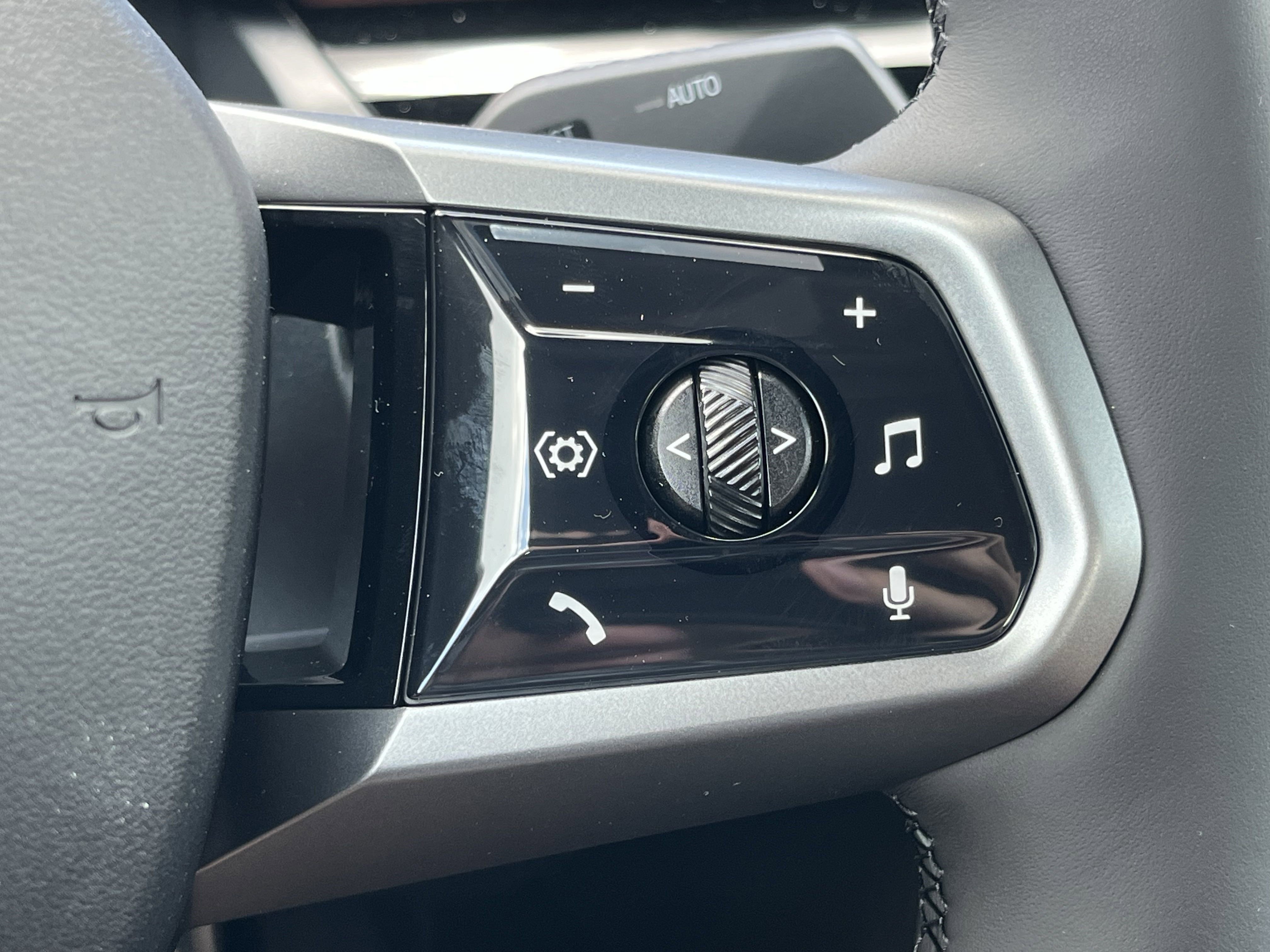 New 2026 BMW i5 eDrive40 w/ M Sport Package image 11