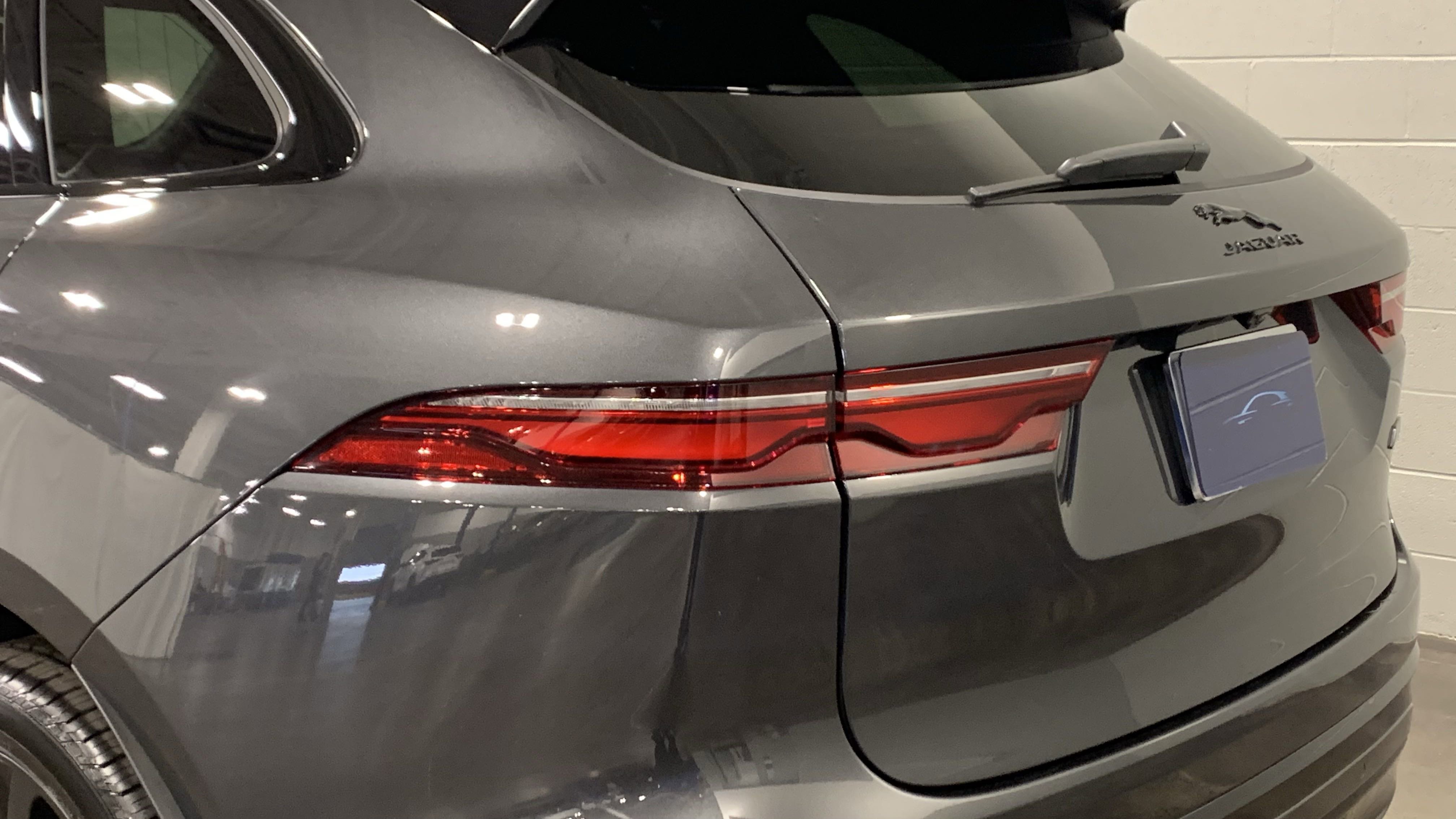 New 2026 Jaguar F-PACE R-Dynamic S image 17