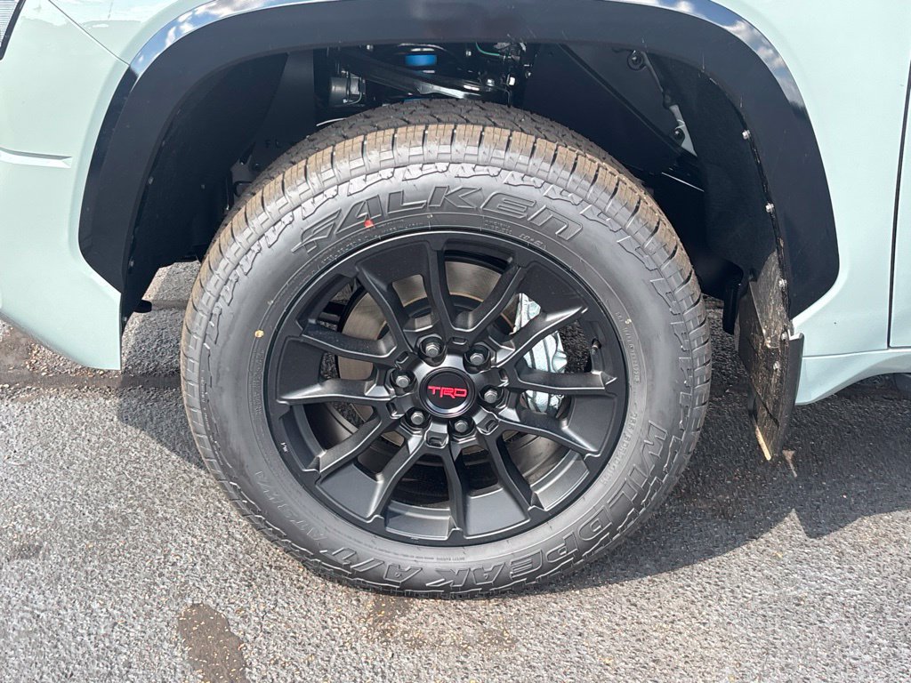 New 2026 Toyota Tundra 1794 Edition w/ TRD Off-Road Package AWD/4WD image 30