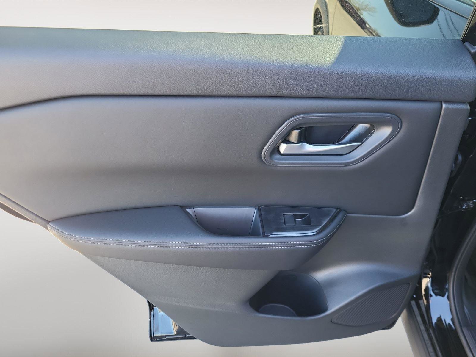 New 2026 Nissan Rogue SV w/ Cold Weather Package image 18