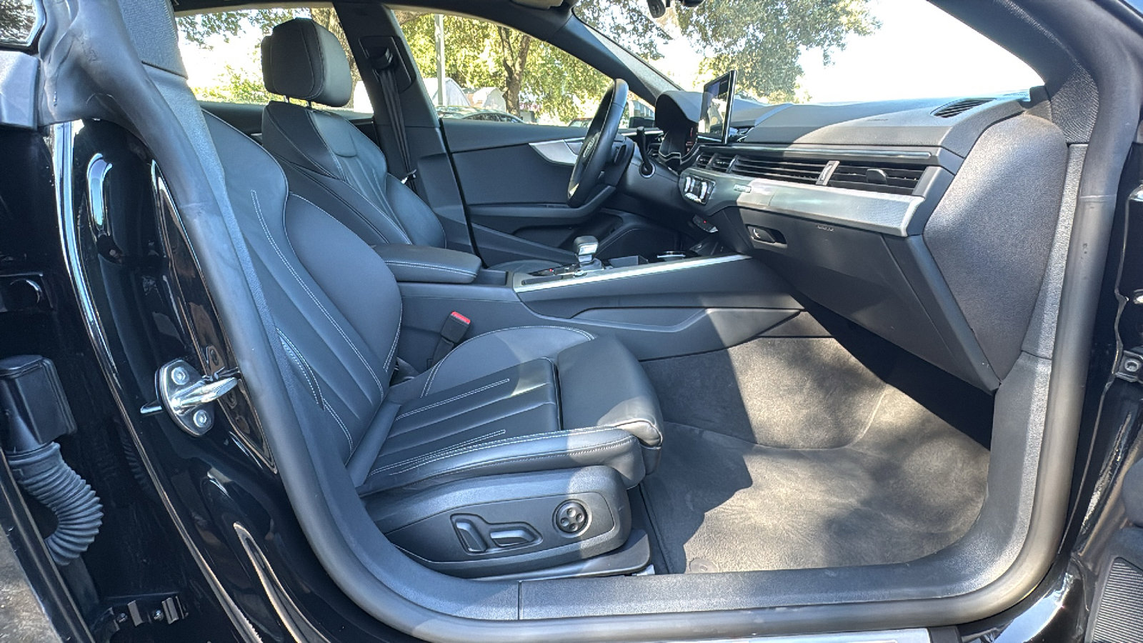 Used 2025 Audi A5 2.0T Premium Plus image 28