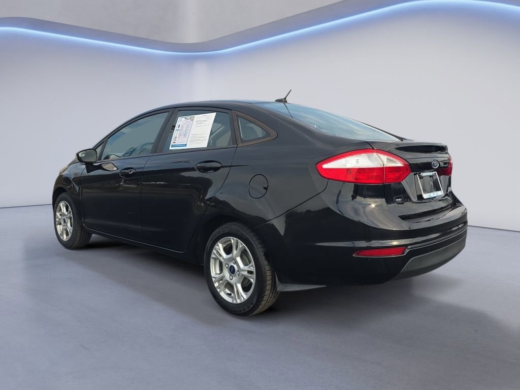 Used 2016 Ford Fiesta SE image 3