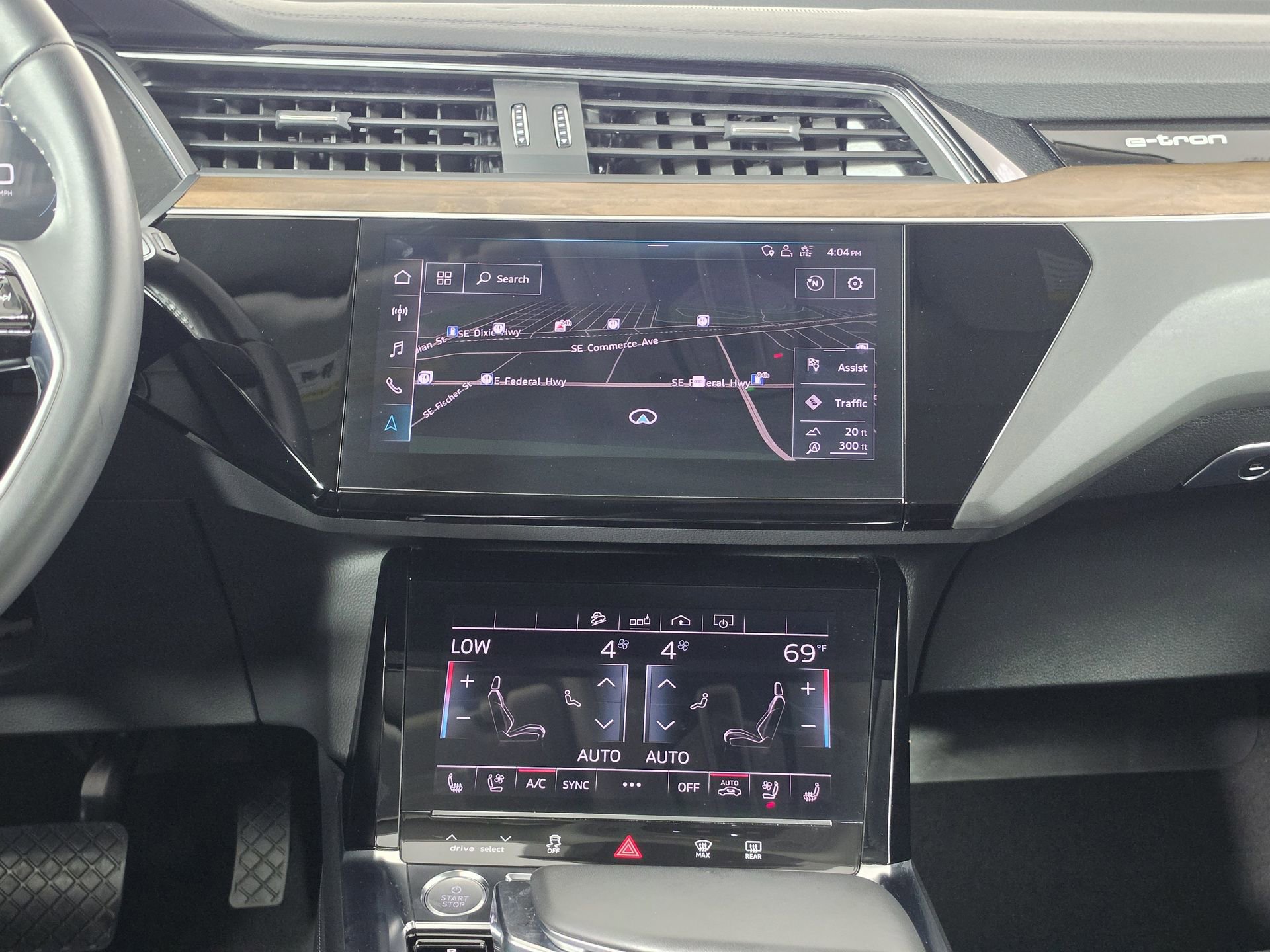 Used 2019 Audi e-tron Premium Plus w/ Cold Weather Package AWD/4WD image 40