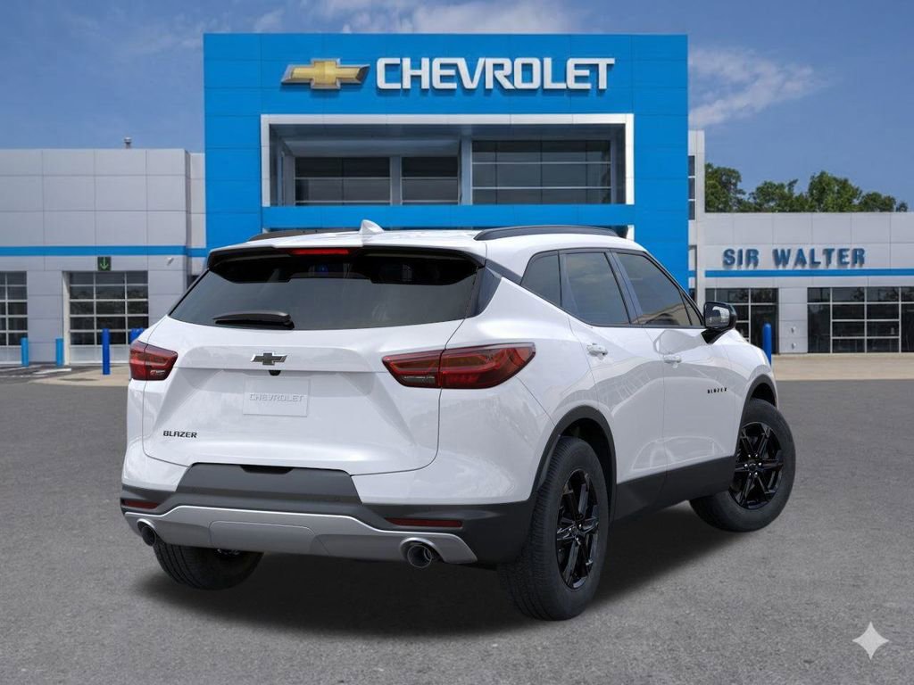 New 2026 Chevrolet Blazer LT image 5