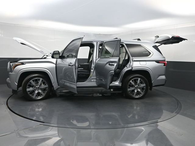 Used 2025 Toyota Sequoia Capstone image 46