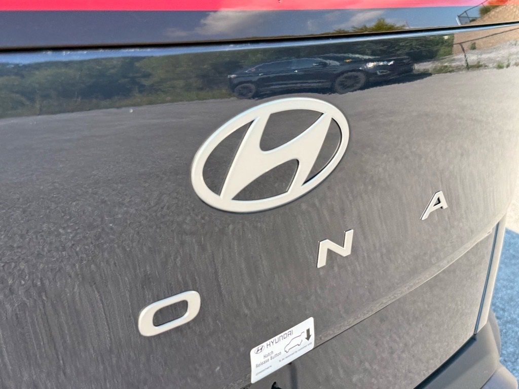 New 2026 Hyundai Kona SE image 13