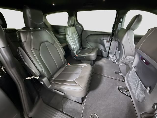 New 2027 Chrysler Pacifica Select FWD image 27