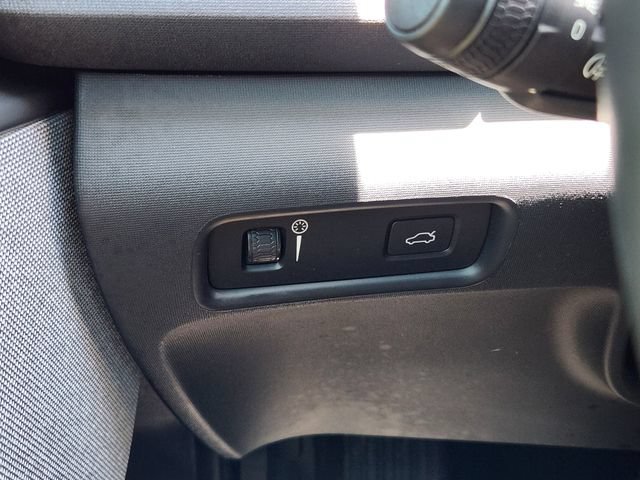 Used 2022 Polestar Polestar 2 w/ Plus Package AWD/4WD image 23