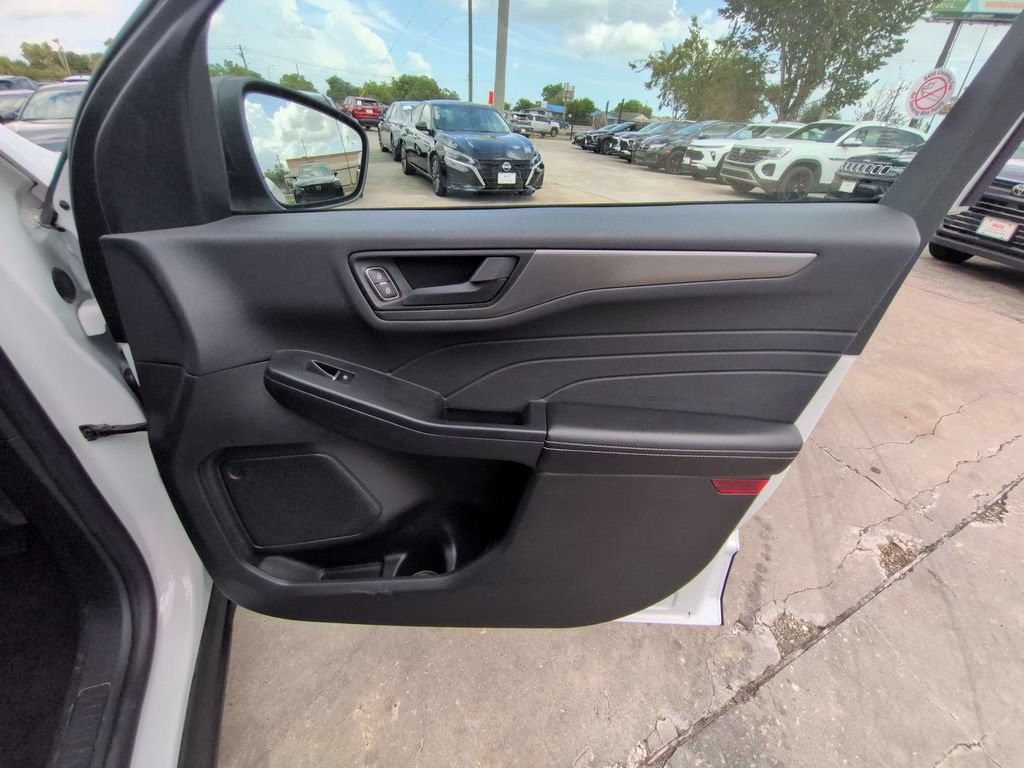 Used 2025 Ford Escape Active FWD image 32