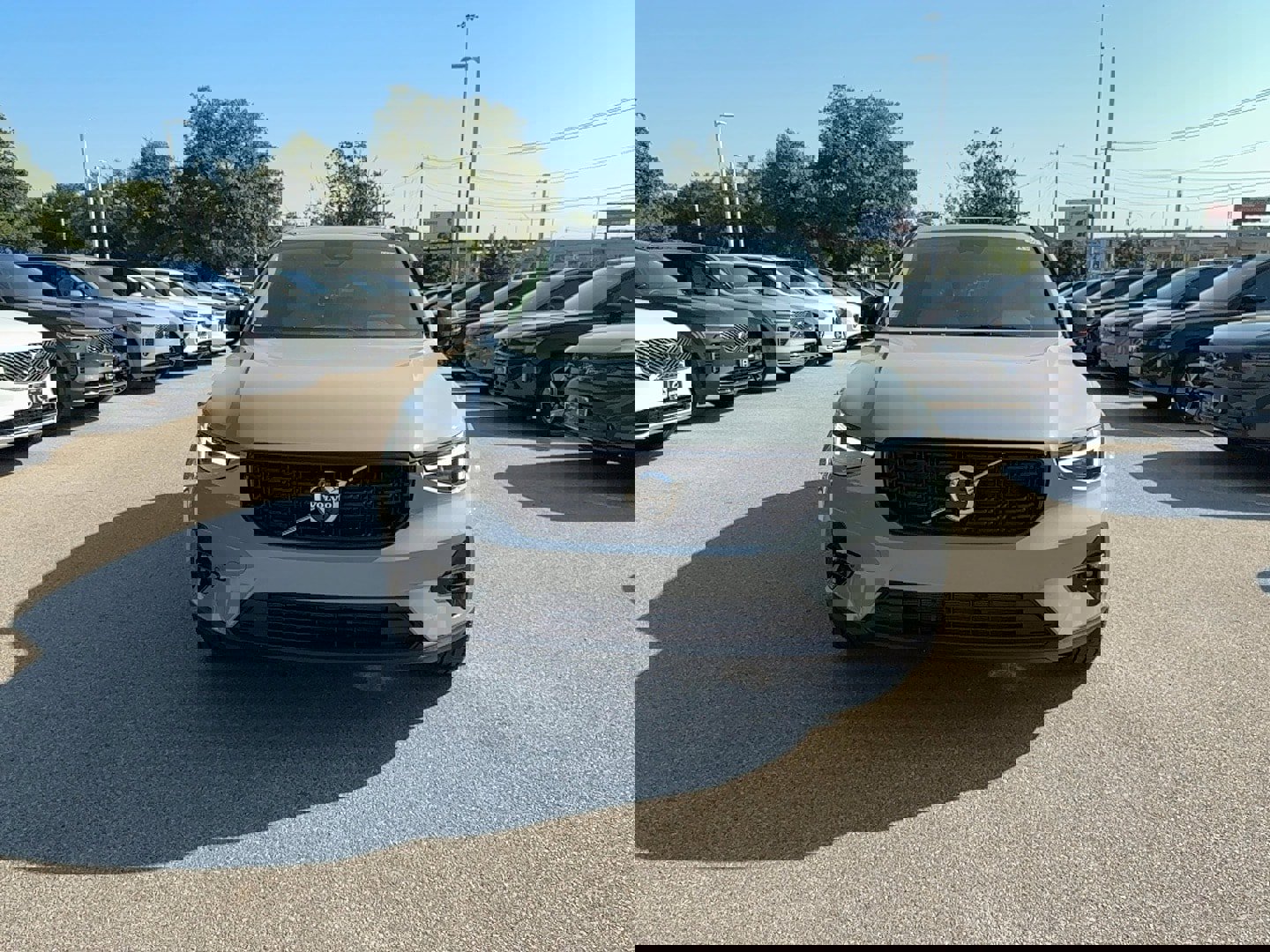 New 2026 Volvo XC40 B5 Plus w/ Protection Package Premier image 8