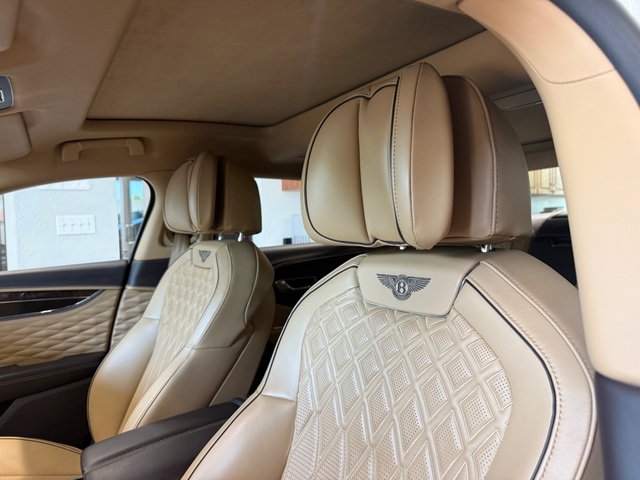 Used 2022 Bentley Flying Spur V8 AWD/4WD image 5