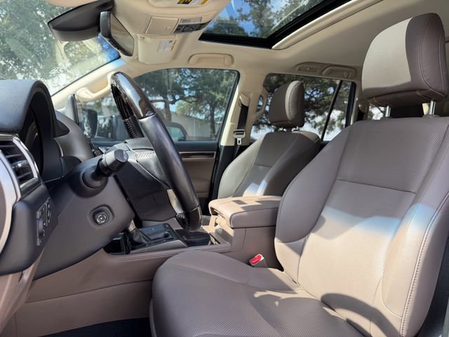 Used 2023 Lexus GX 460 Premium AWD/4WD image 7