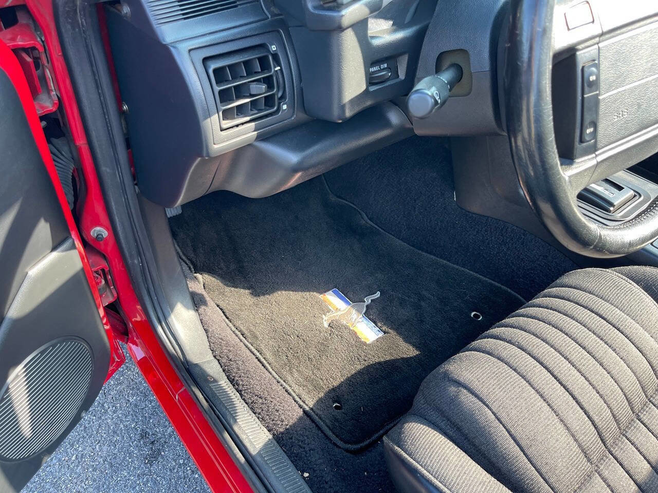 Used 1992 Ford Mustang LX image 18