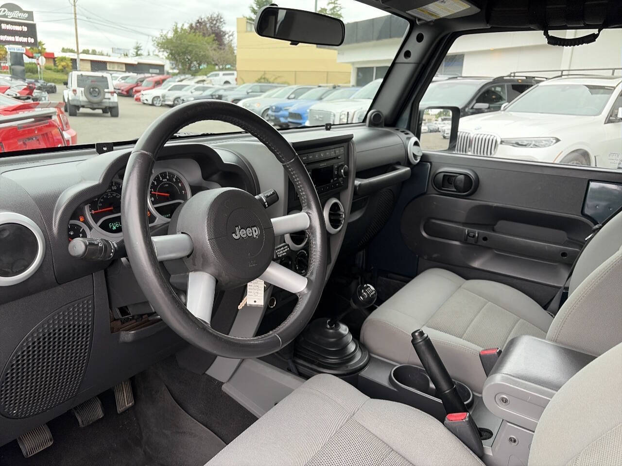 Used 2008 Jeep Wrangler Unlimited Sahara AWD/4WD image 26