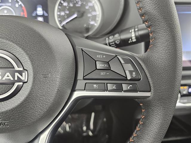 New 2025 Nissan Versa SR image 29