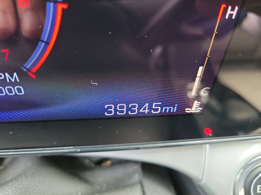 Used 2025 Chevrolet Trax LT FWD image 30