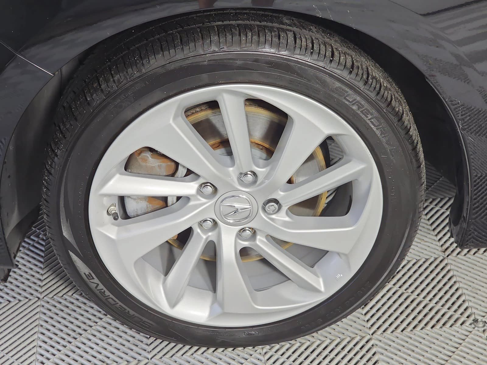 Used 2017 Acura ILX w/ AcuraWatch Plus Package FWD image 10
