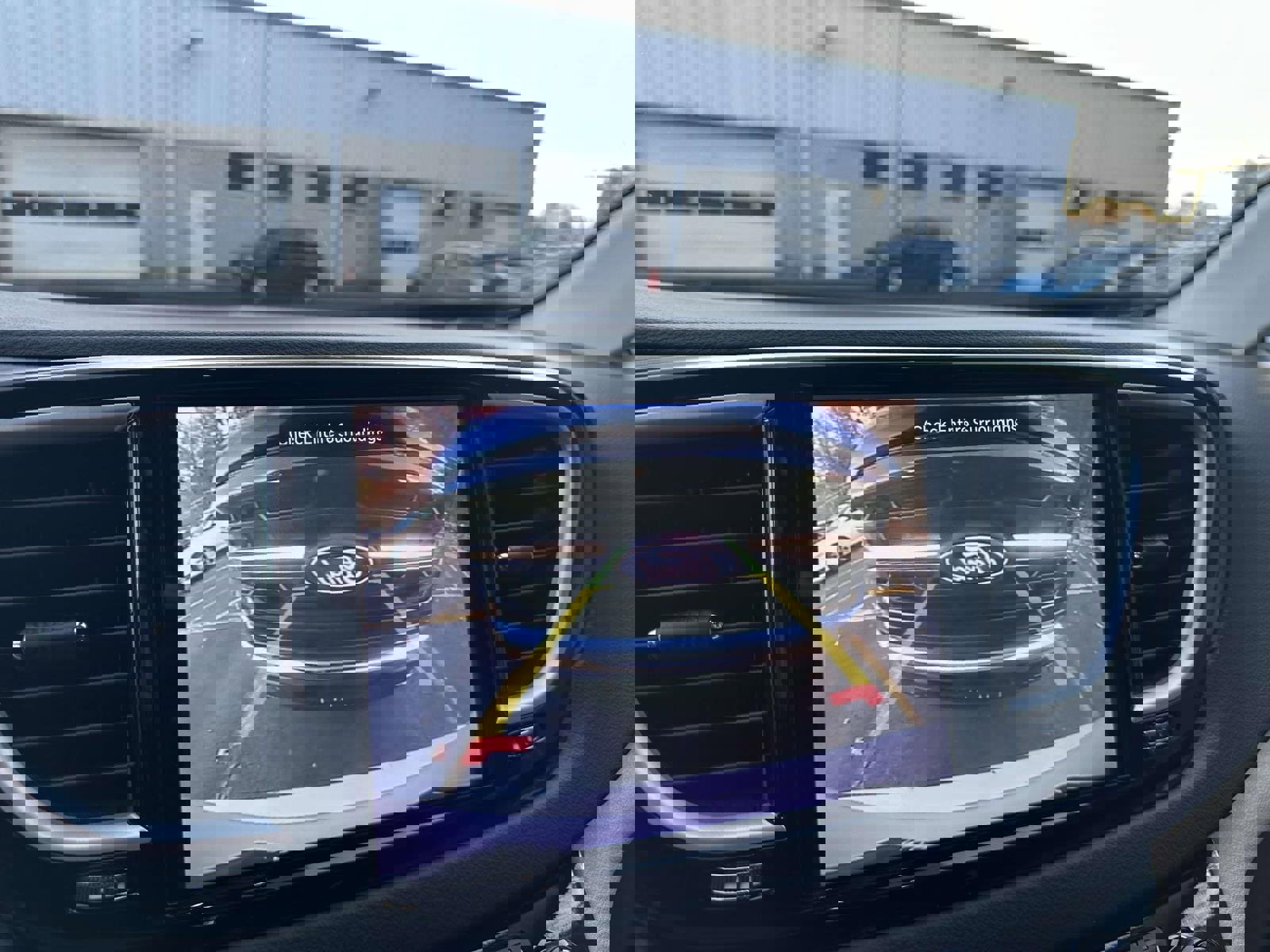 Used 2024 Chrysler Pacifica Touring-L image 19