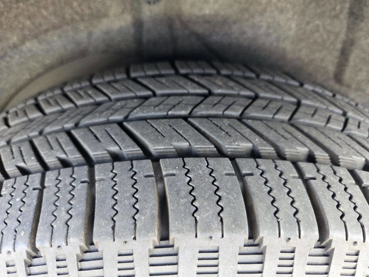 Used 2019 Nissan Rogue SV image 6