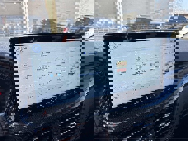 Certified 2025 Ford Escape ST-Line w/ Tech Pack #1 image 31