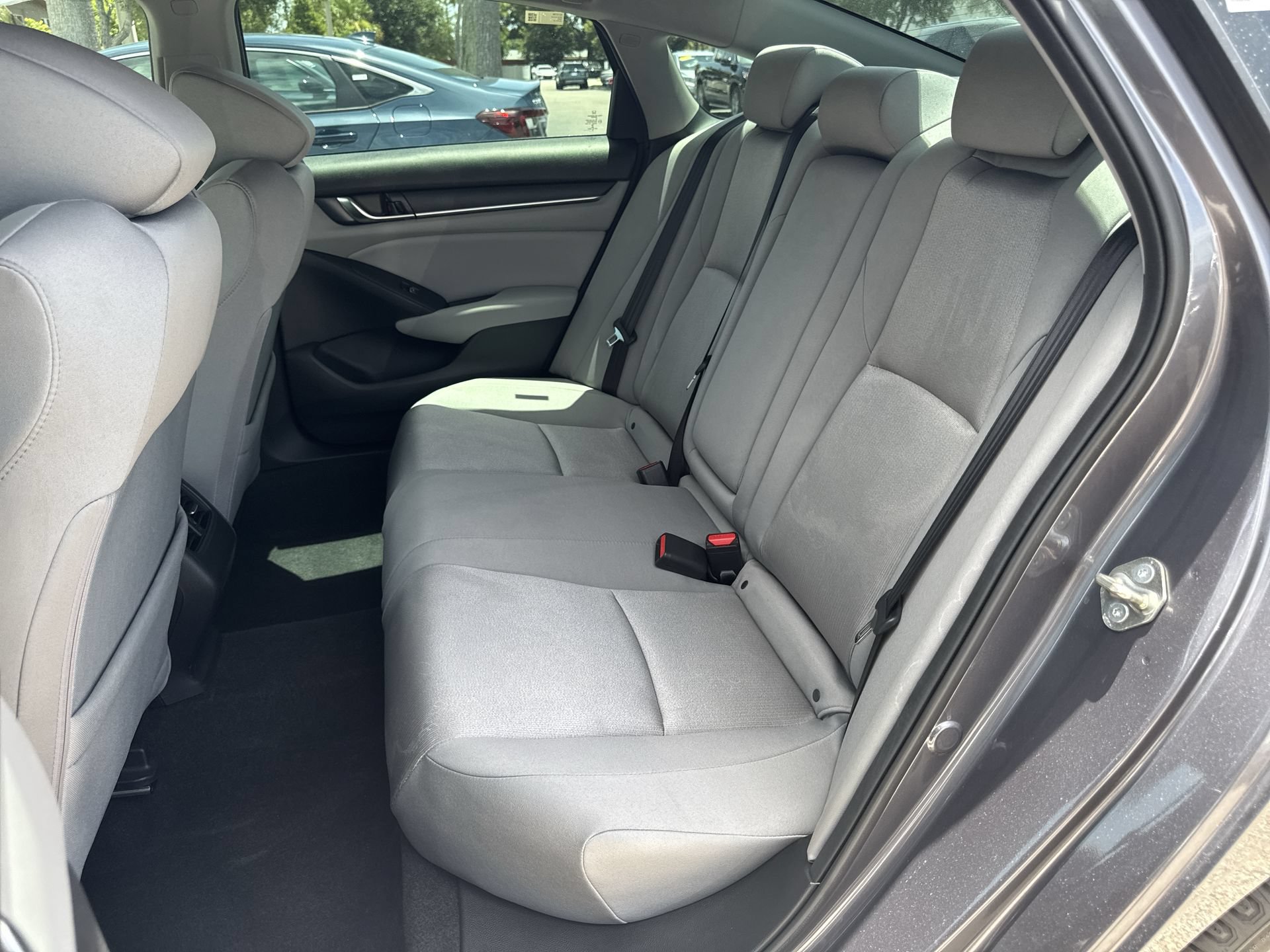 Used 2018 Honda Accord EX image 18