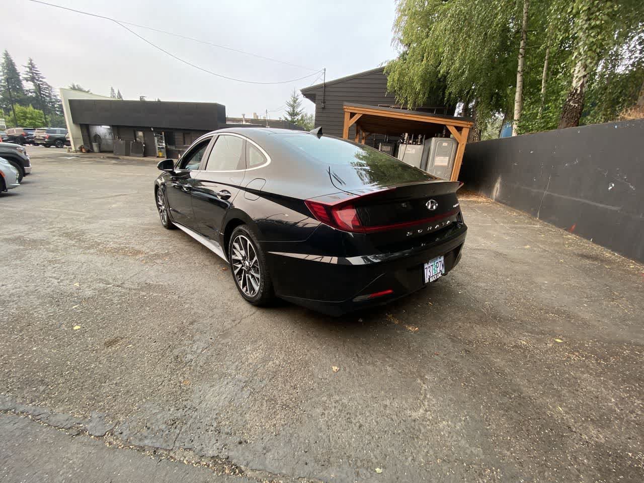 Used 2022 Hyundai Sonata Limited FWD image 4