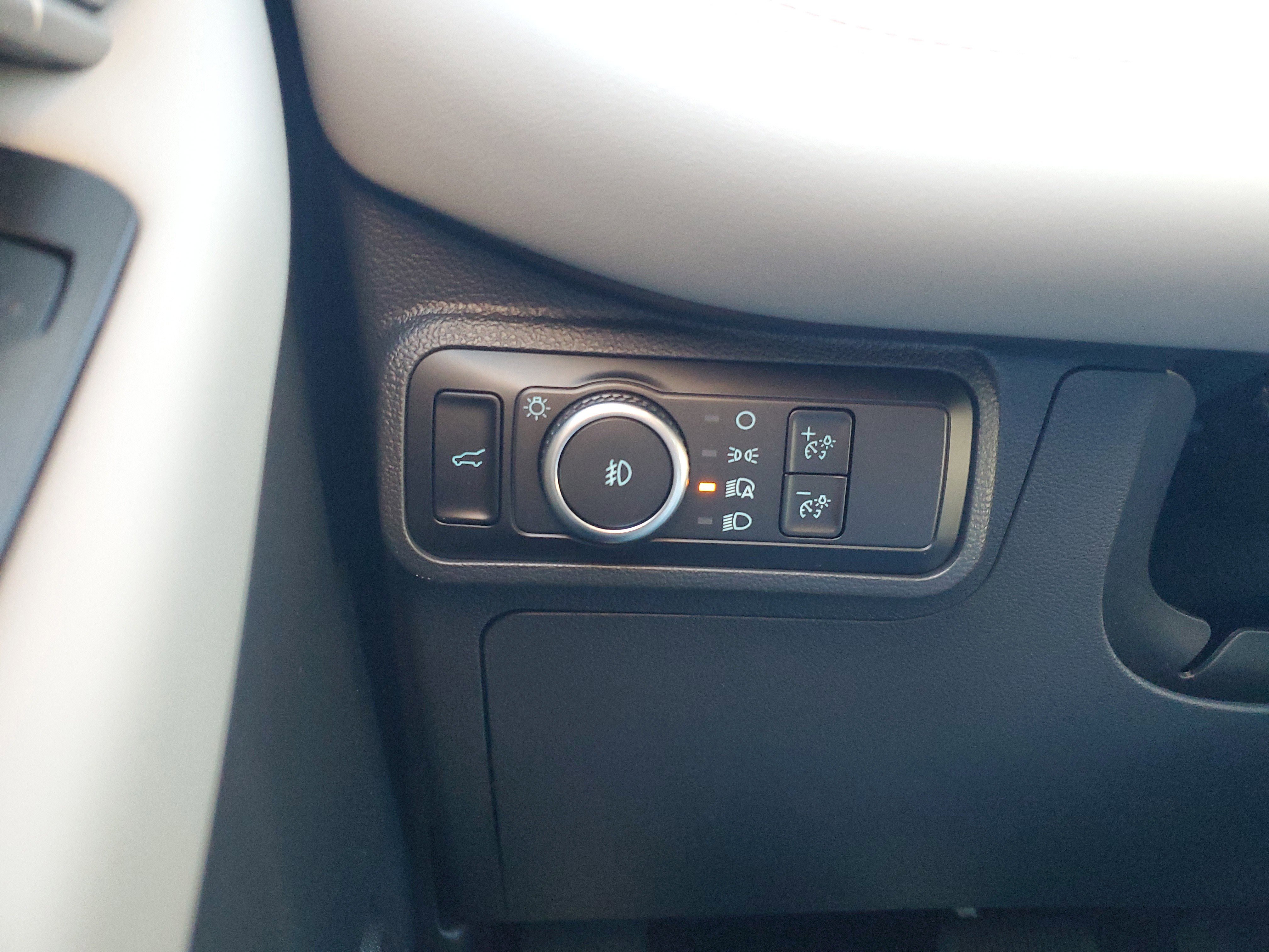 New 2026 Ford Explorer Active image 25