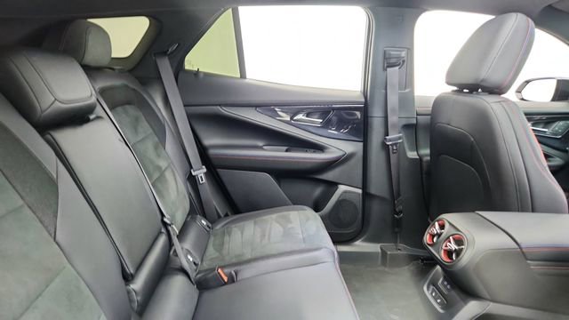 Used 2025 Chevrolet Blazer EV RS image 25