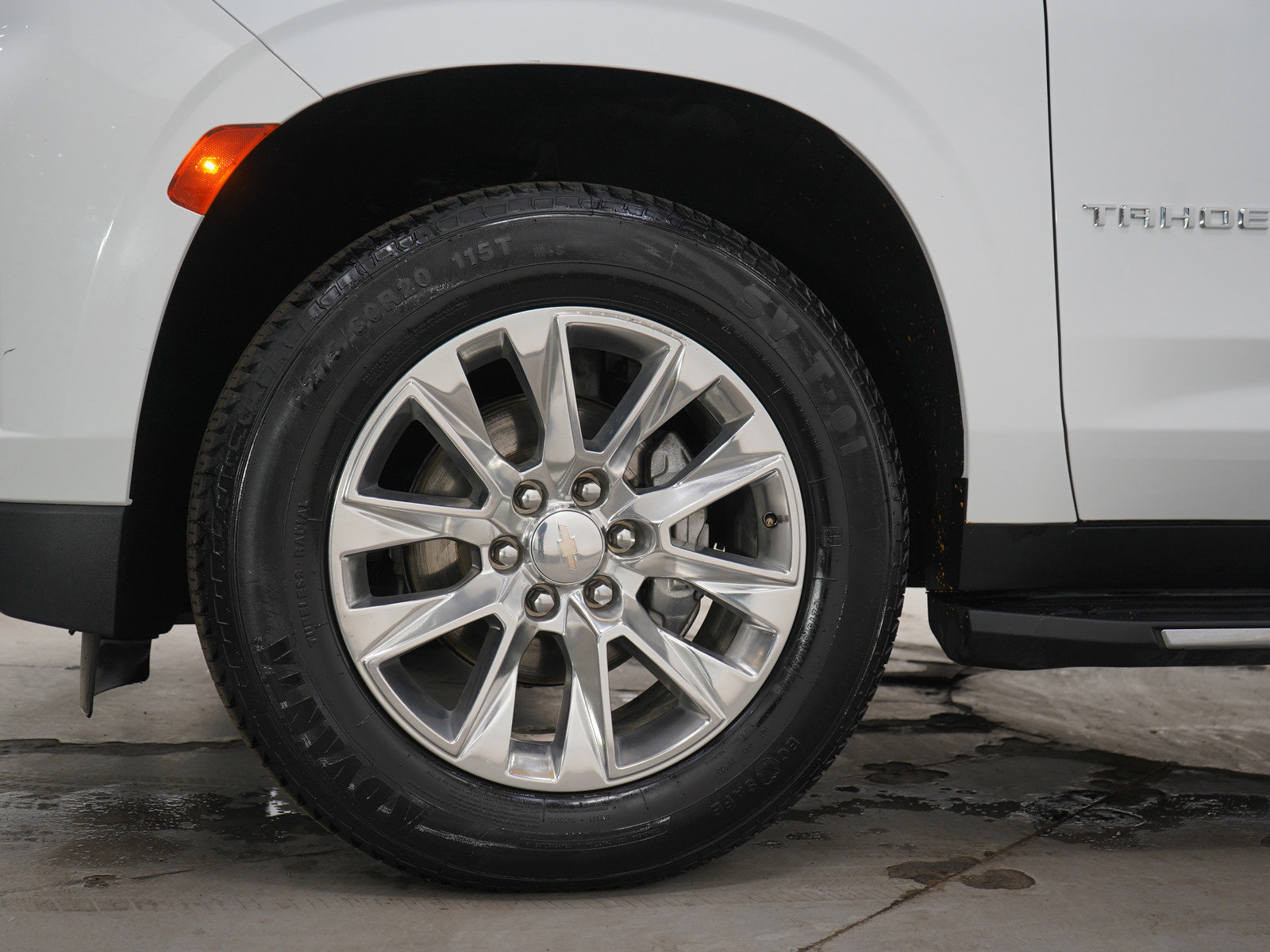 Used 2024 Chevrolet Tahoe Premier AWD/4WD image 33