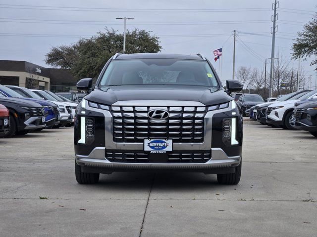 Used 2025 Hyundai Palisade Calligraphy image 2