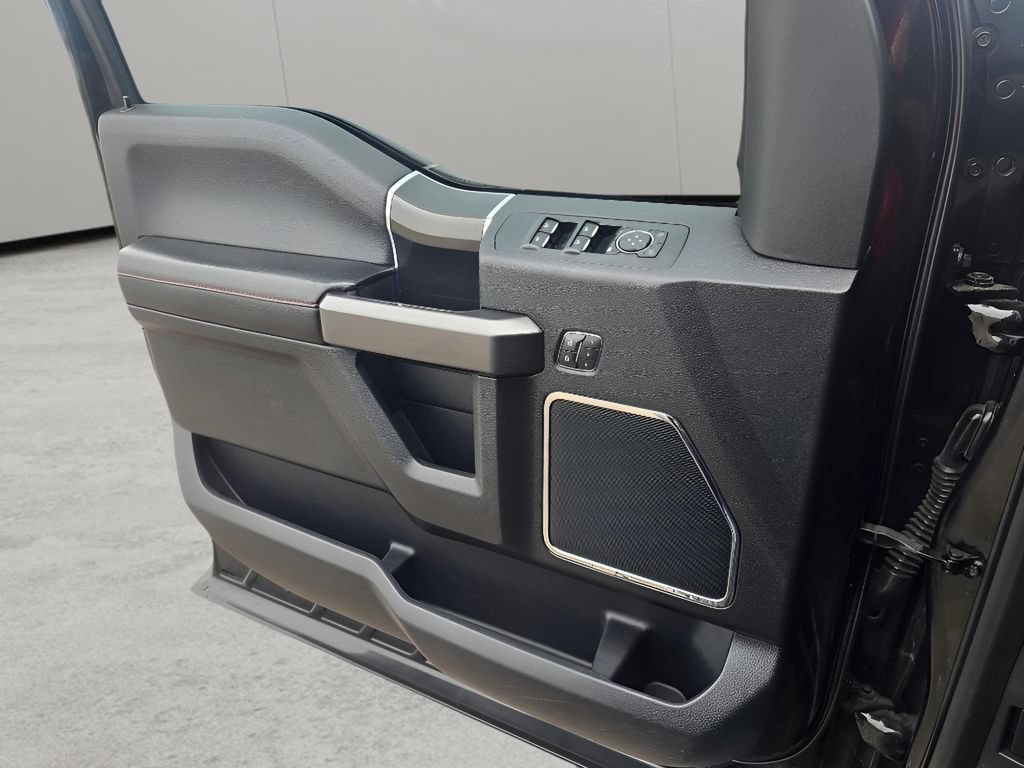 Used 2018 Ford F150 Lariat w/ Equipment Group 502A Luxury AWD/4WD image 15